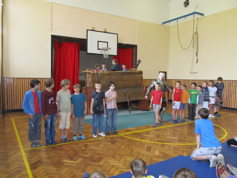 img00010.jpg