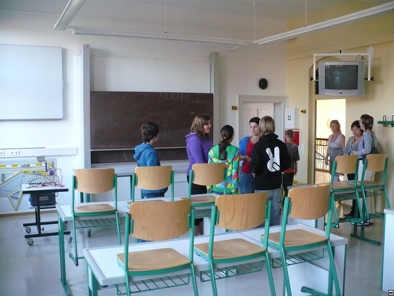 img00012.jpg