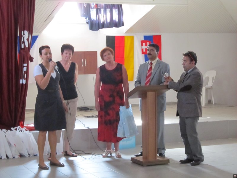 img00107.jpg