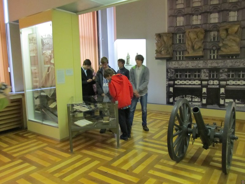 img00024.jpg