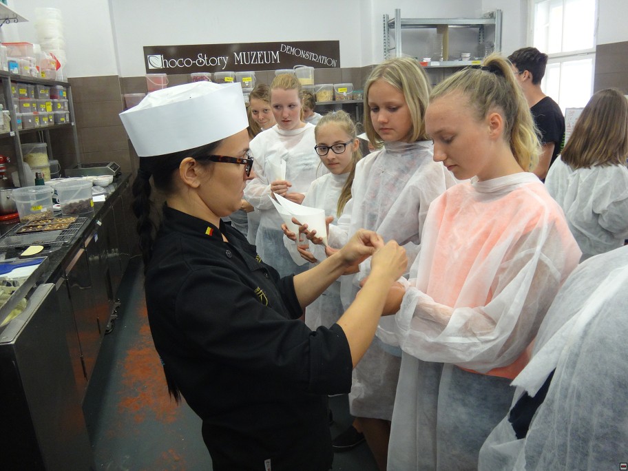 img00076.jpg