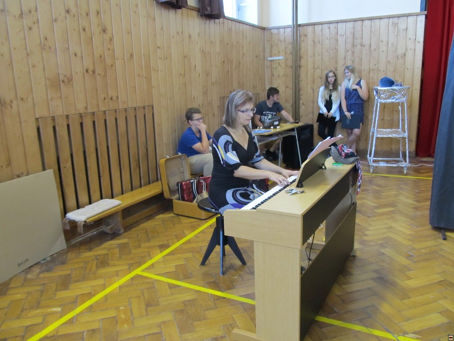 img00009.jpg