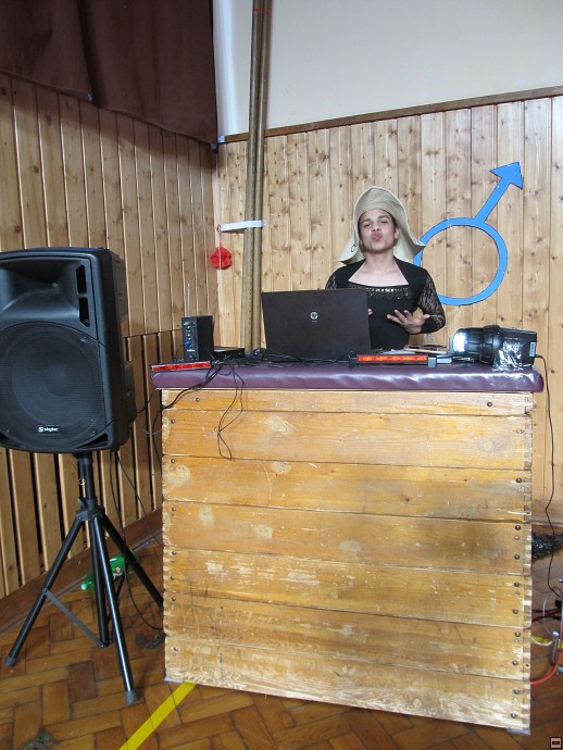 img00033.jpg