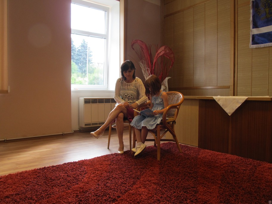 img00004.jpg
