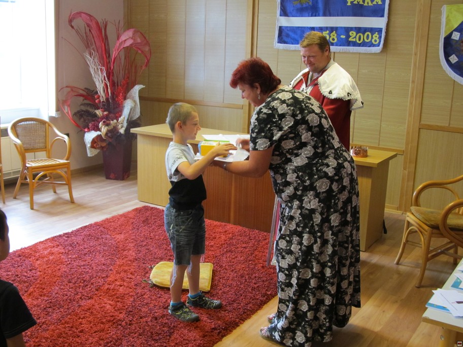 img00037.jpg