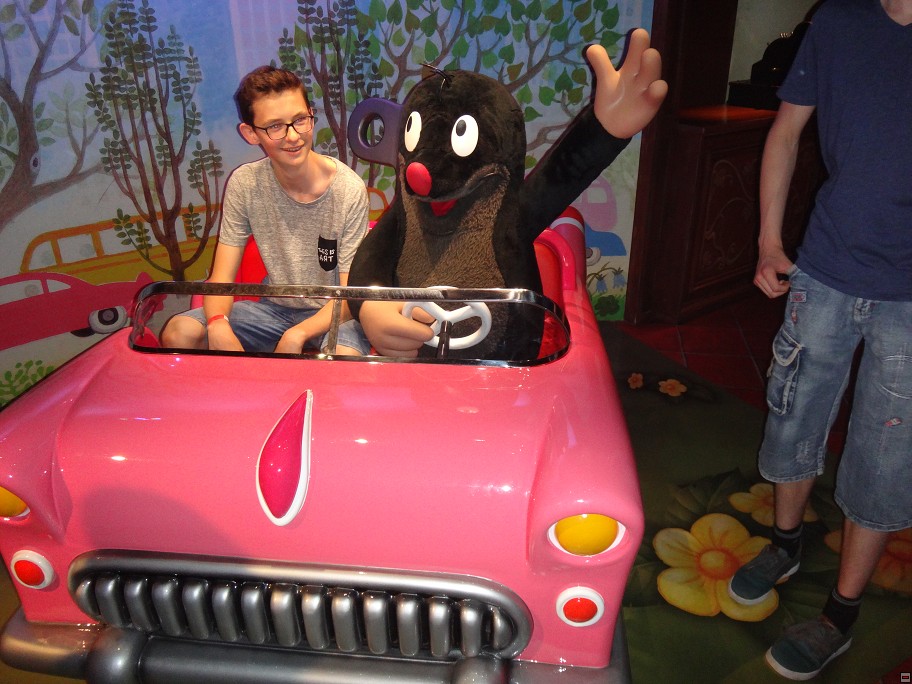 img00051.jpg