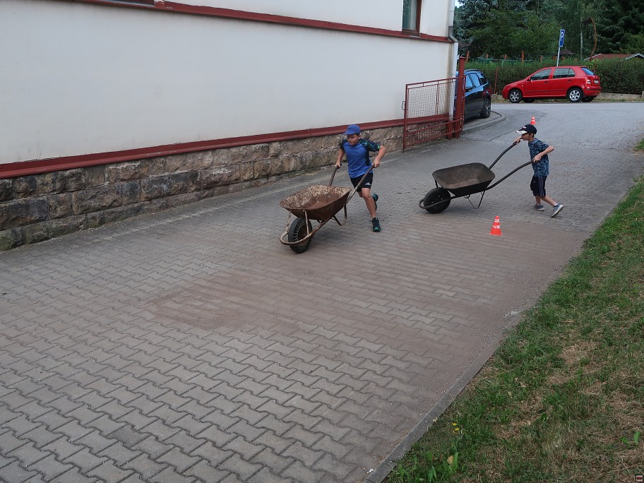 img00019.jpg