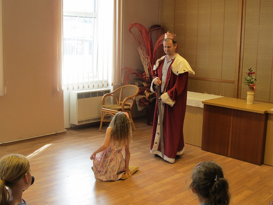 img00028.jpg