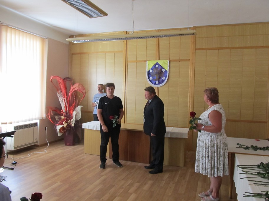 img00037.jpg