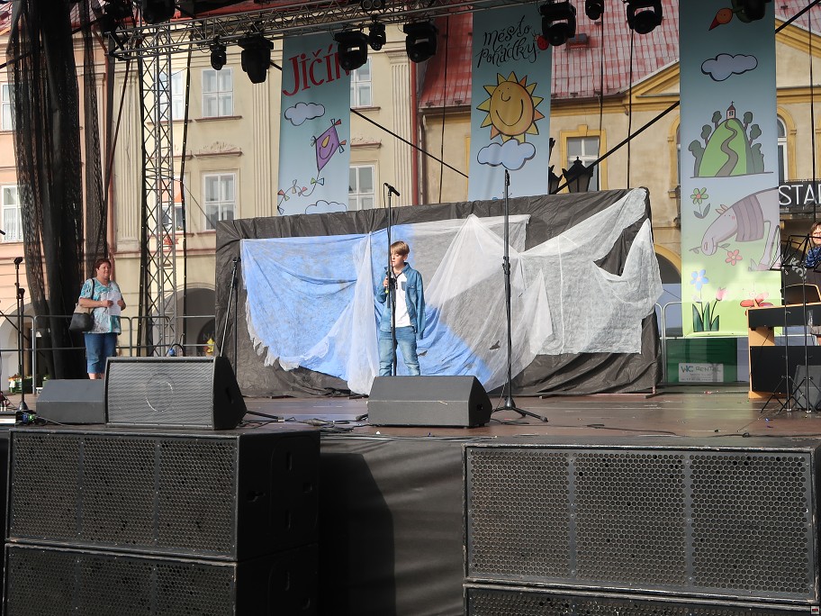img00011.jpg