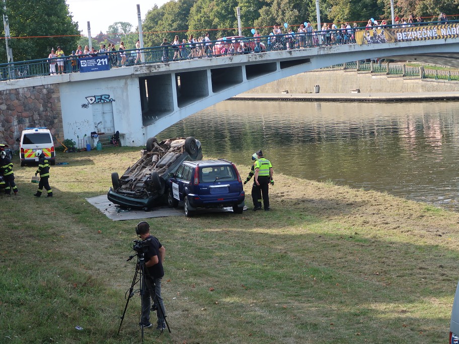 img00020.jpg
