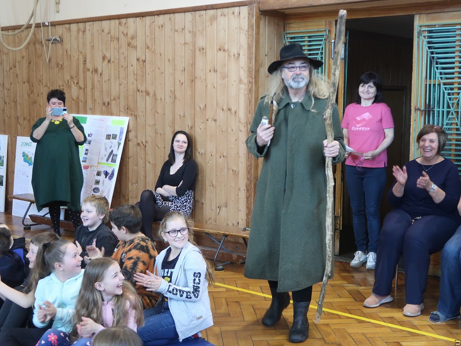 img00037.jpg