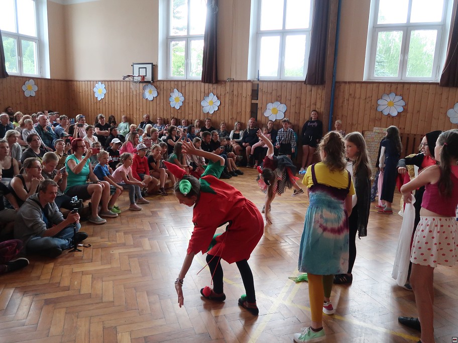 img00020.jpg