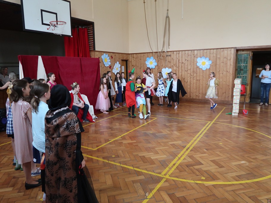 img00030.jpg