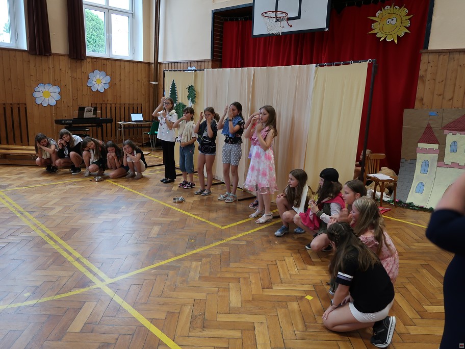 img00020.jpg