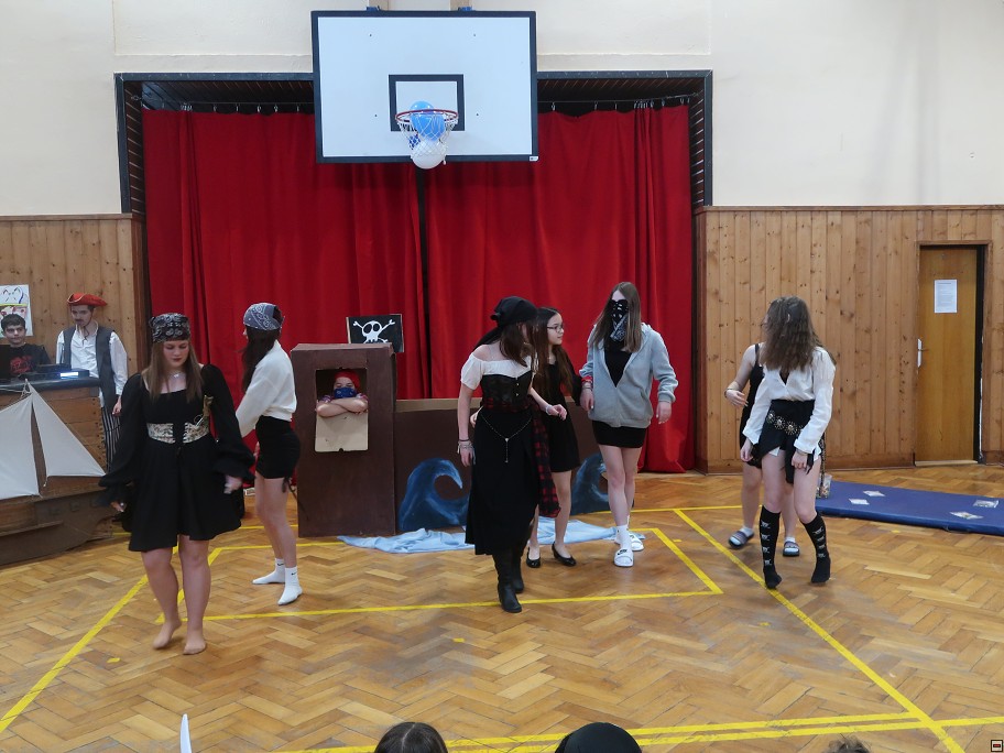 img00012.jpg