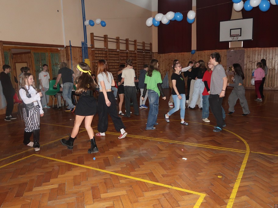 img00061.jpg
