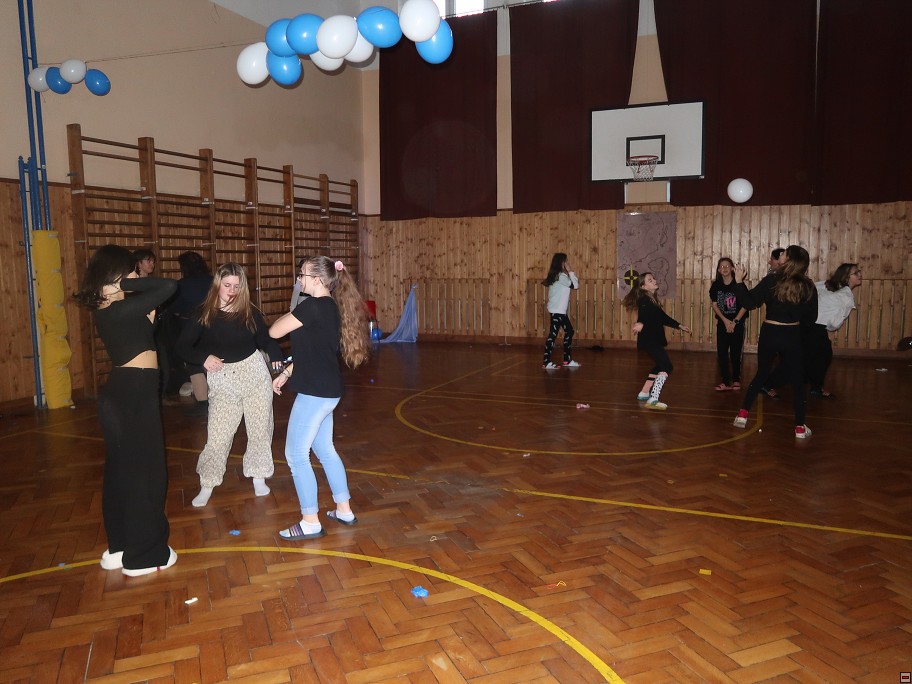 img00065.jpg