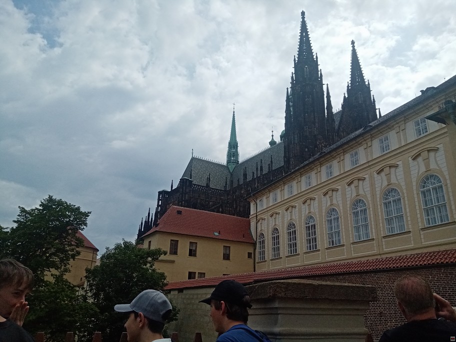 img00018.jpg
