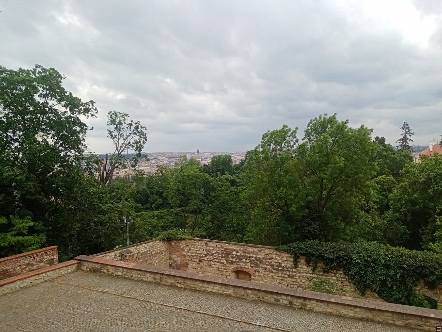 img00026.jpg