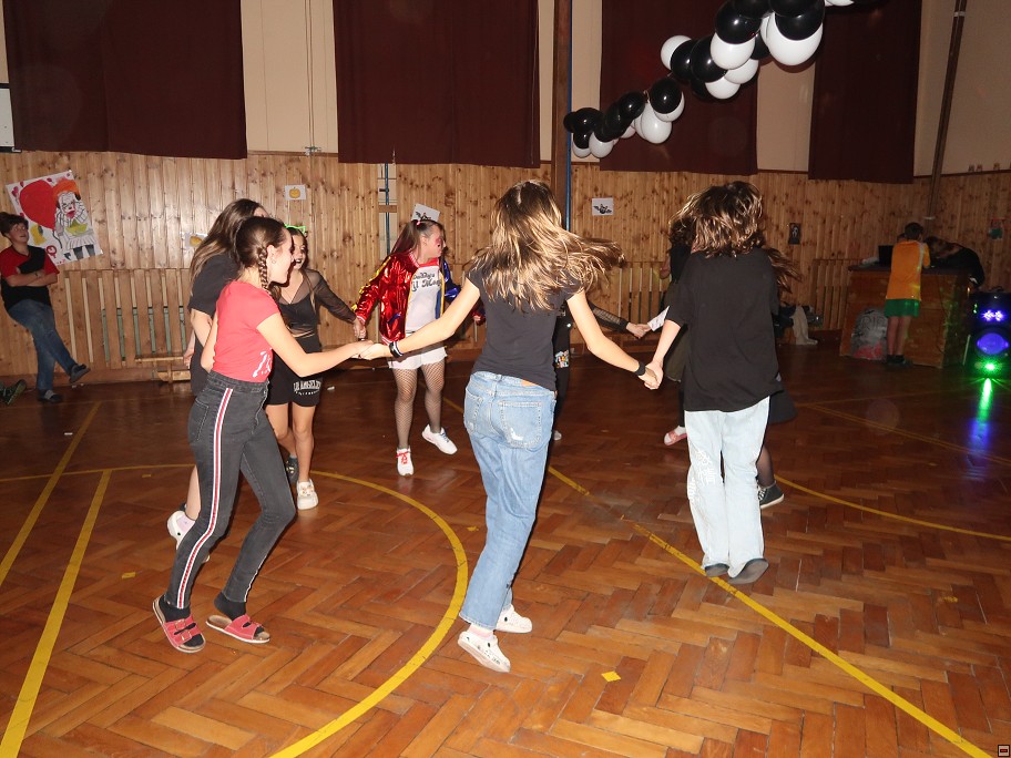 img00060.jpg