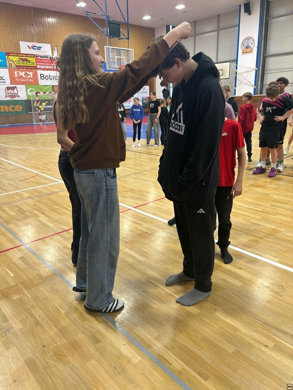 img00014.jpg