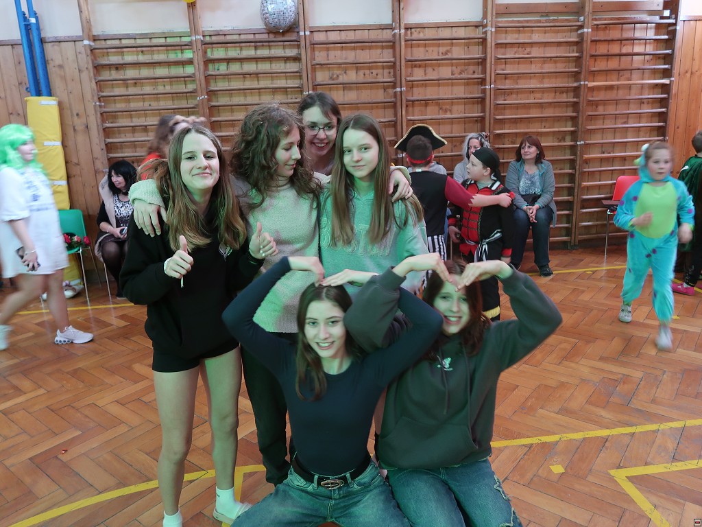 img00057.jpg