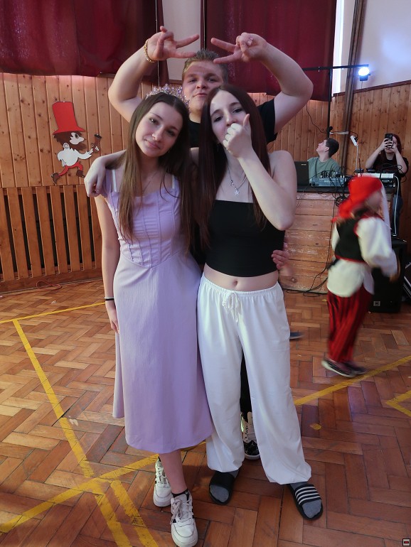 img00079.jpg