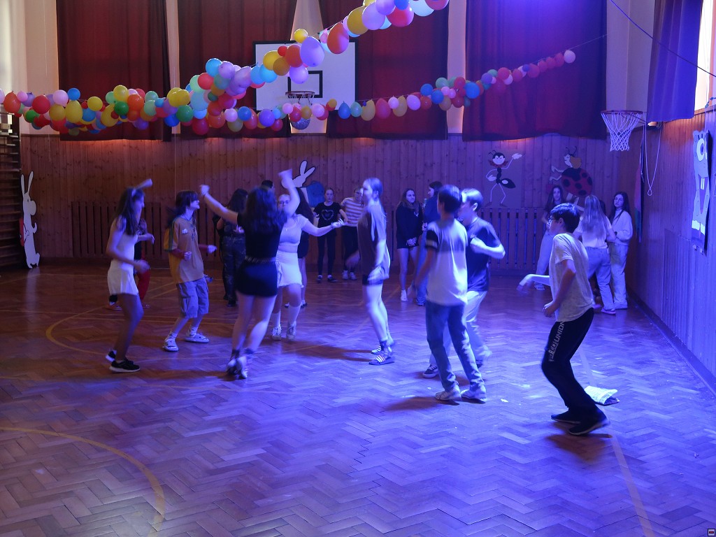 img00085.jpg