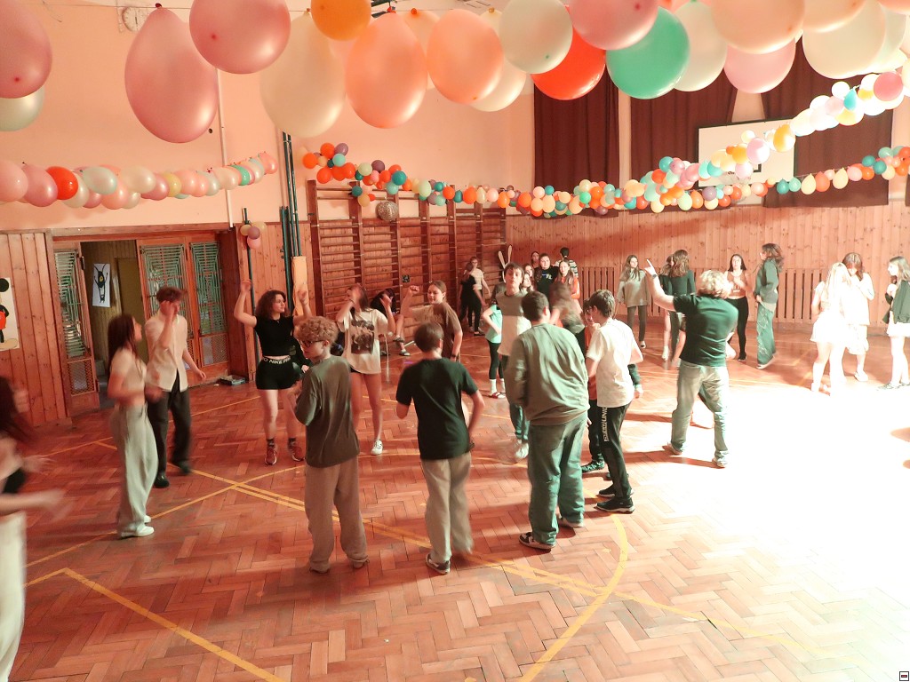 img00106.jpg