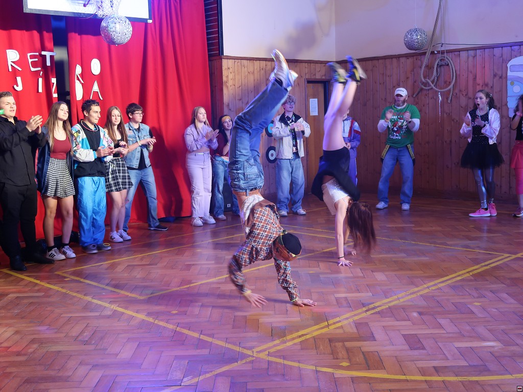 img00021.jpg