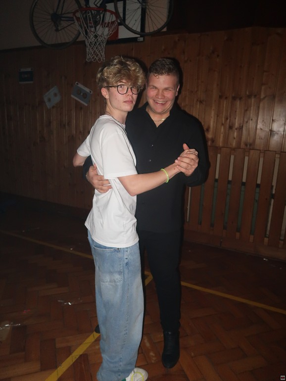 img00115.jpg