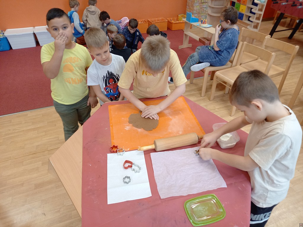 img00018.jpg
