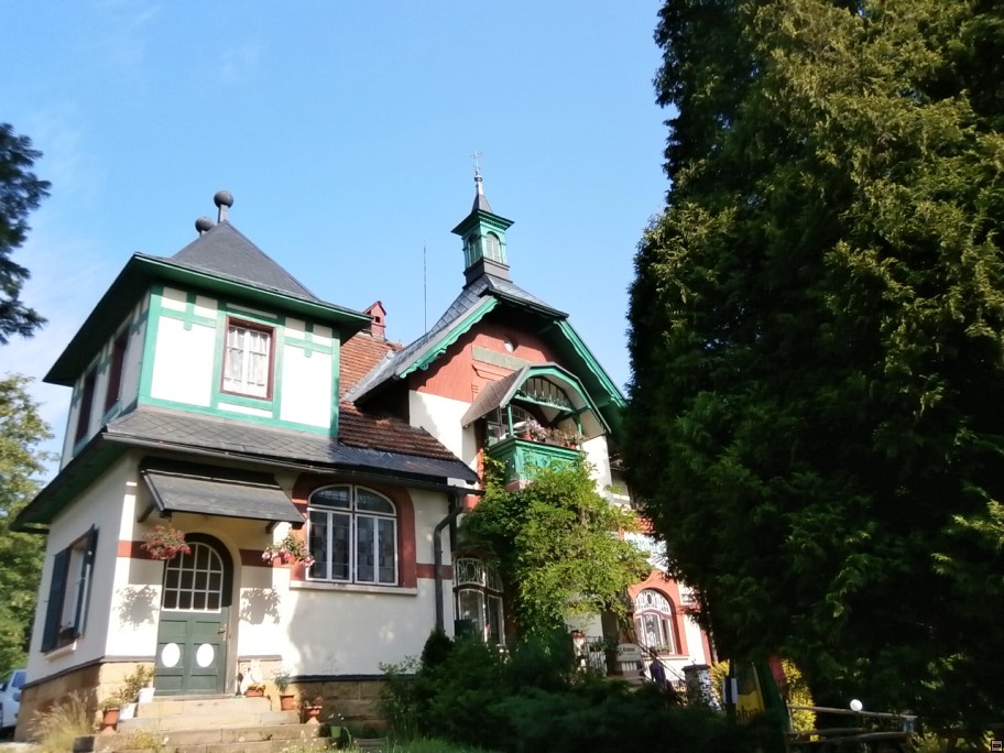 img00032.jpg