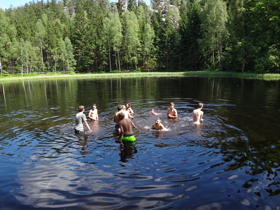 img00018.jpg