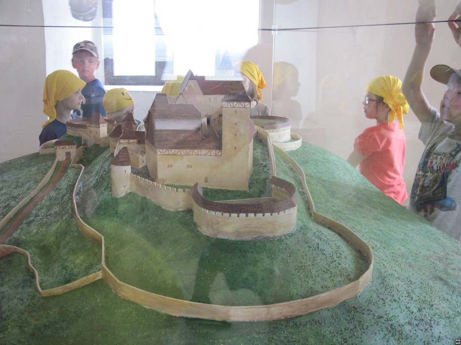 img00048.jpg