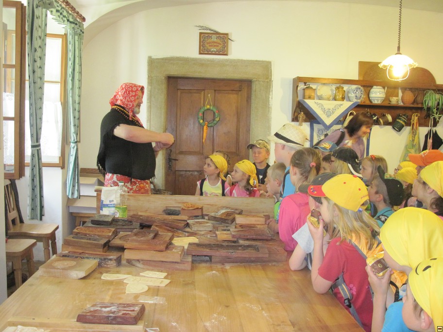 img00082.jpg