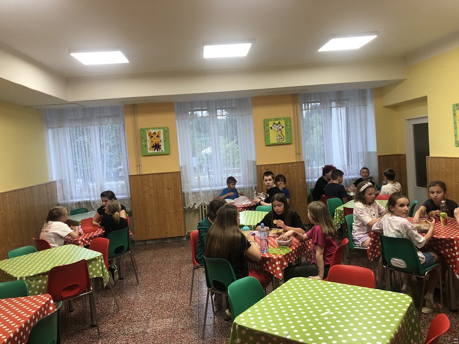 img00008.jpg