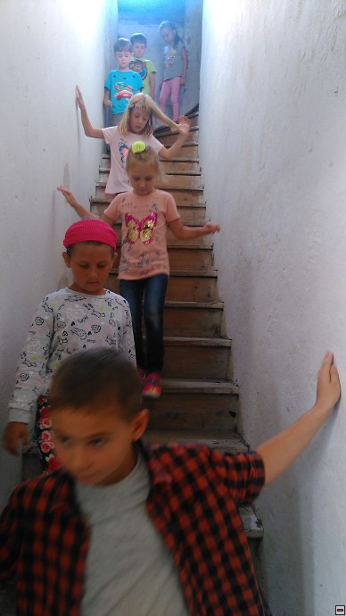 img00028.jpg