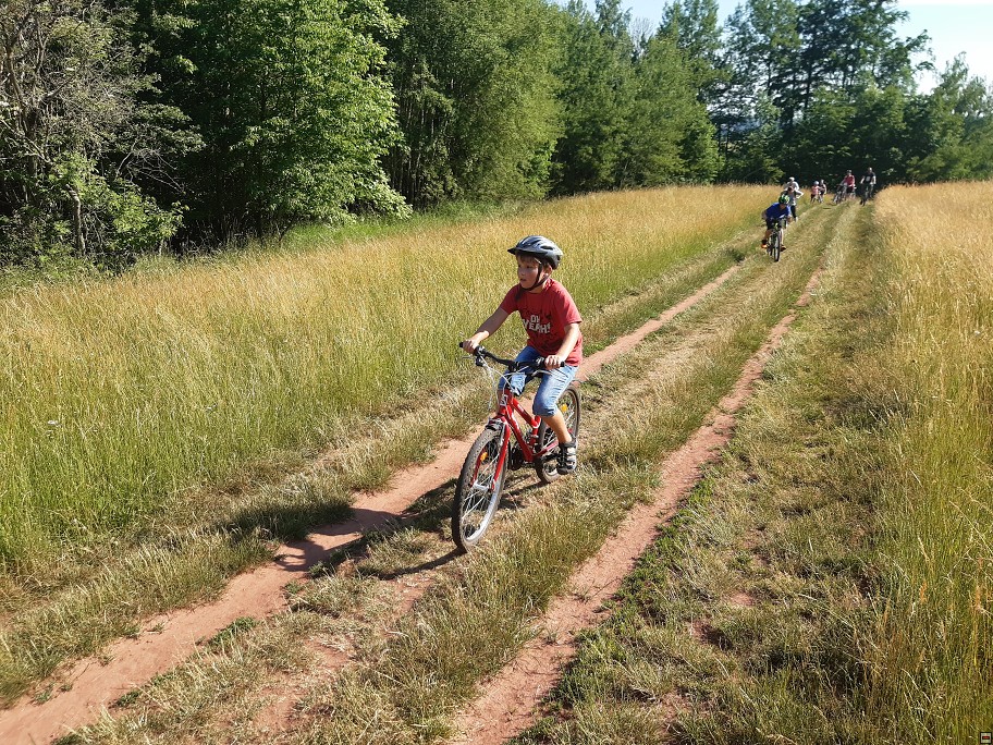 img00022.jpg