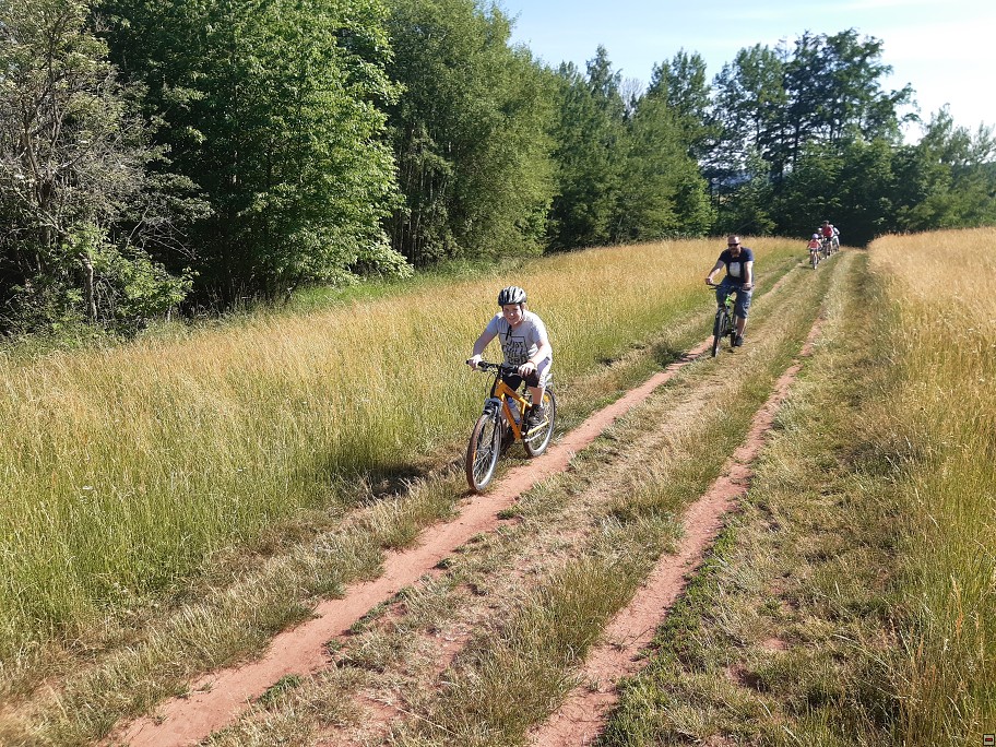 img00025.jpg