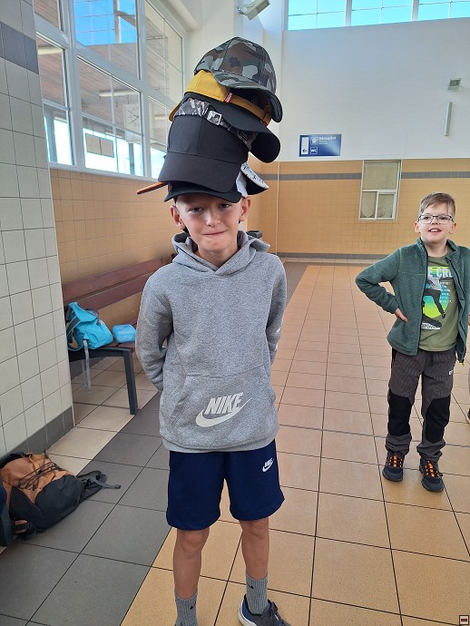 img00017.jpg
