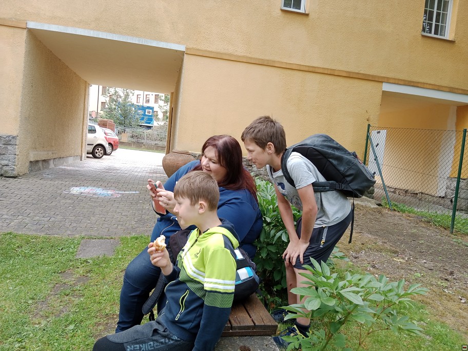img00012.jpg