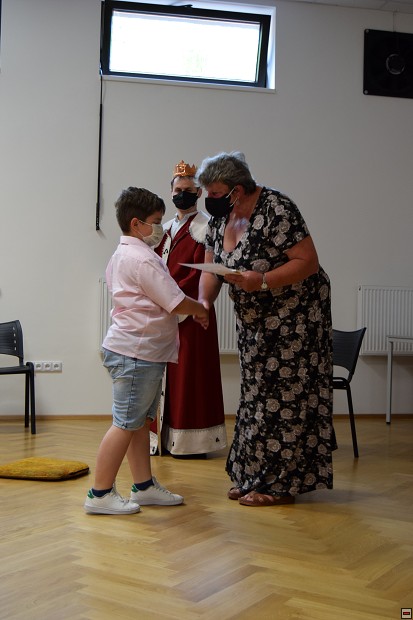 img00068.jpg
