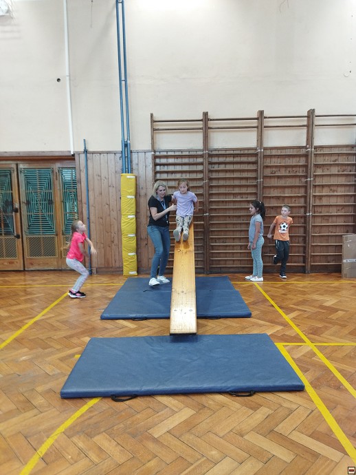 img00017.jpg