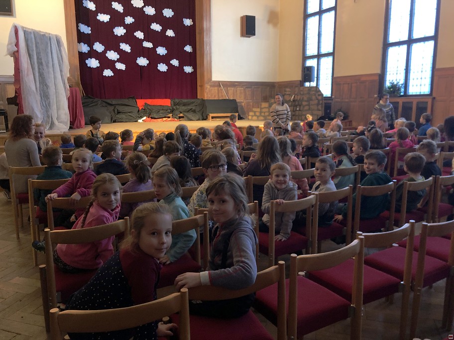 img00028.jpg