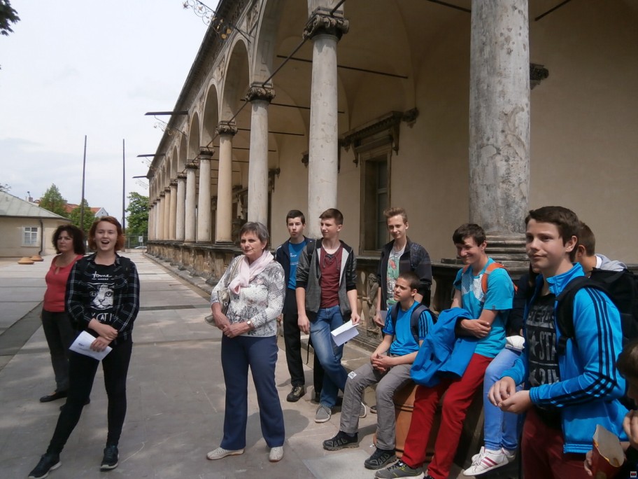 img00027.jpg