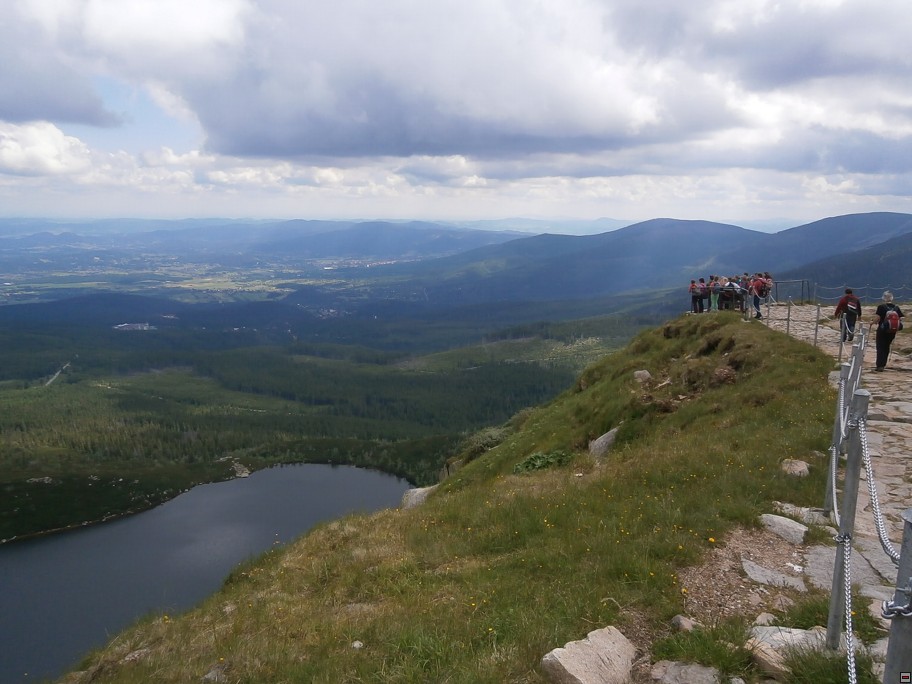 img00018.jpg