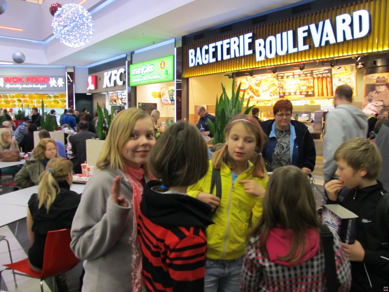 img00019.jpg