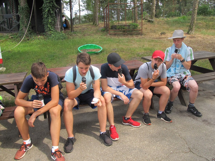 img00065.jpg